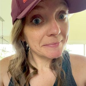 Meet your Posher, Whitney